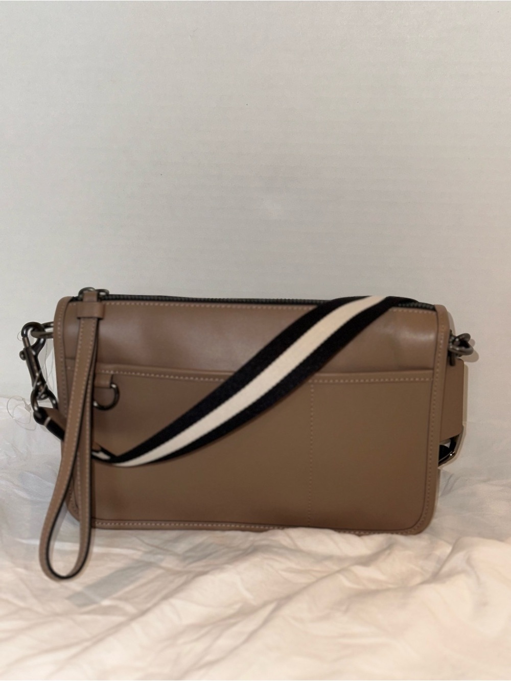 Coach Heritage Convertible Crossbody Bag🟫 - Picture 2 of 7